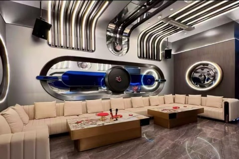 鹤岗高档KTV招聘兼职，聘服务员目前少一个房